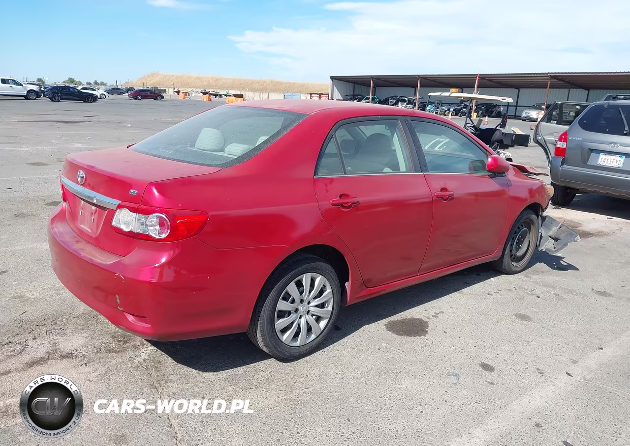 2013 Toyota Corolla Le VIN:5YFBU4EE4DP199171 - 4