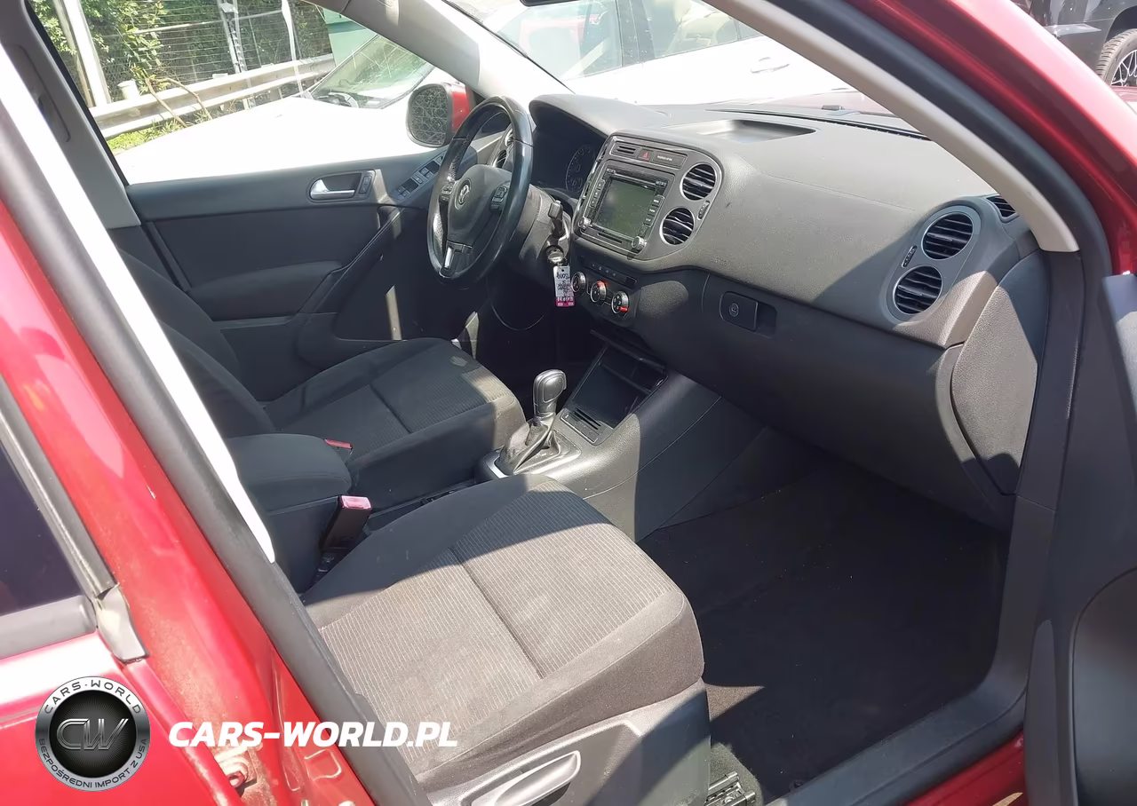 2015 Volkswagen Tiguan S VIN:WVGBV7AX6FW091565 - 5