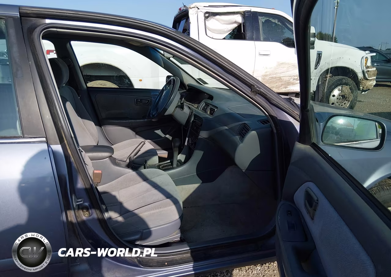 2000 Toyota Camry Ce VIN:4T1BG22K0YU682442 - 5