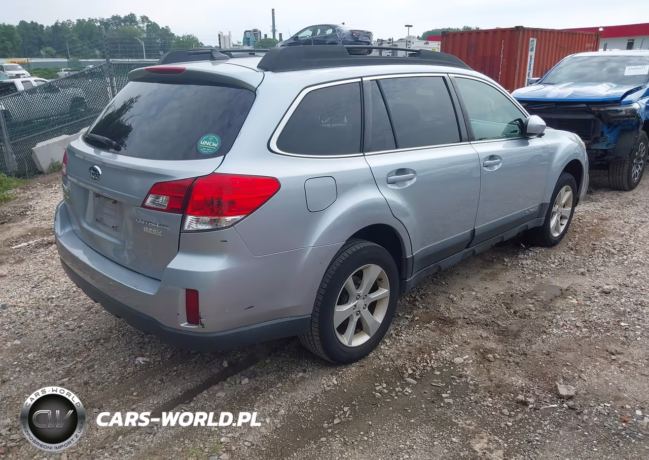 2014 Subaru Outback 2.5I Premium VIN:4S4BRBCC4E3278532 - 4