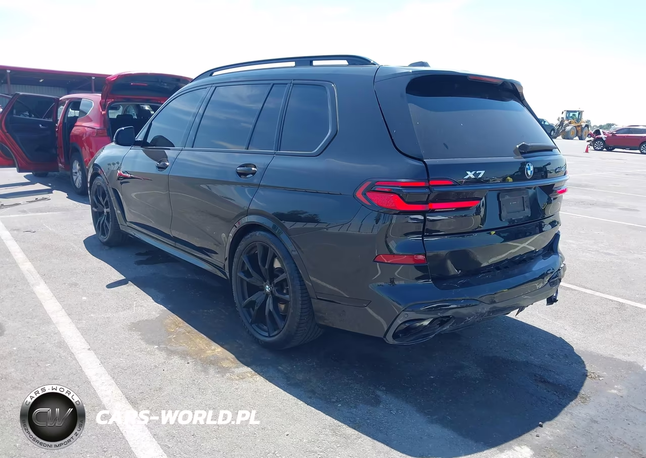 2024 BMW X7 xDrive40I VIN:5UX23EM05R9U47888 - 3