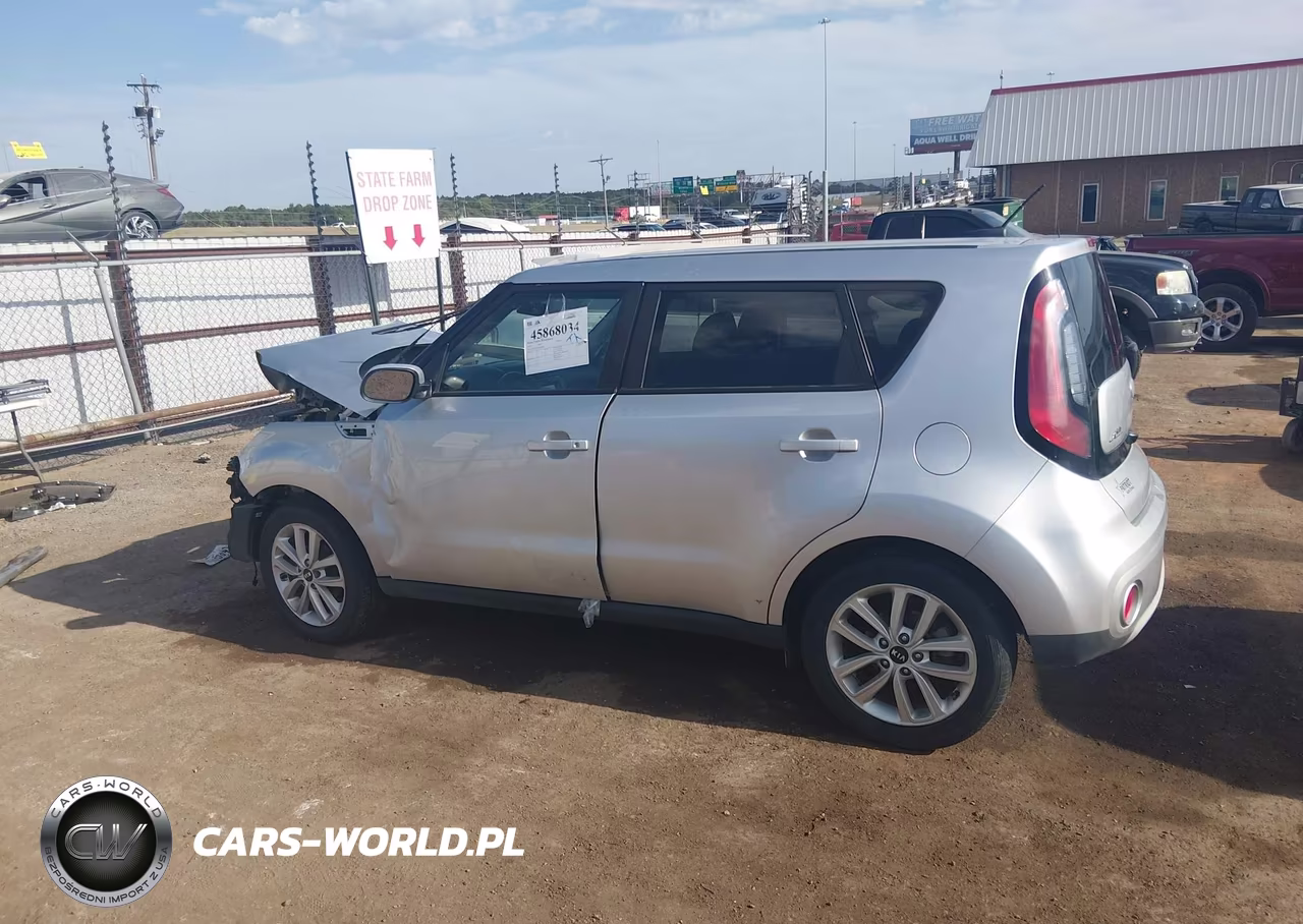 2019 Kia Soul + VIN:KNDJP3A55K7698319 - 15
