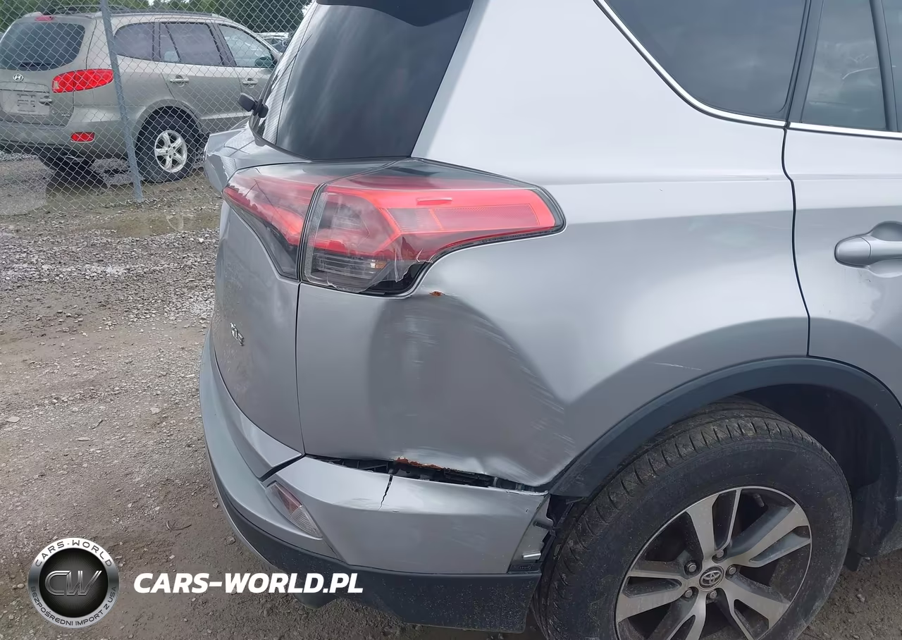 2018 Toyota Rav4 Xle VIN:2T3WFREV5JW422408 - 12