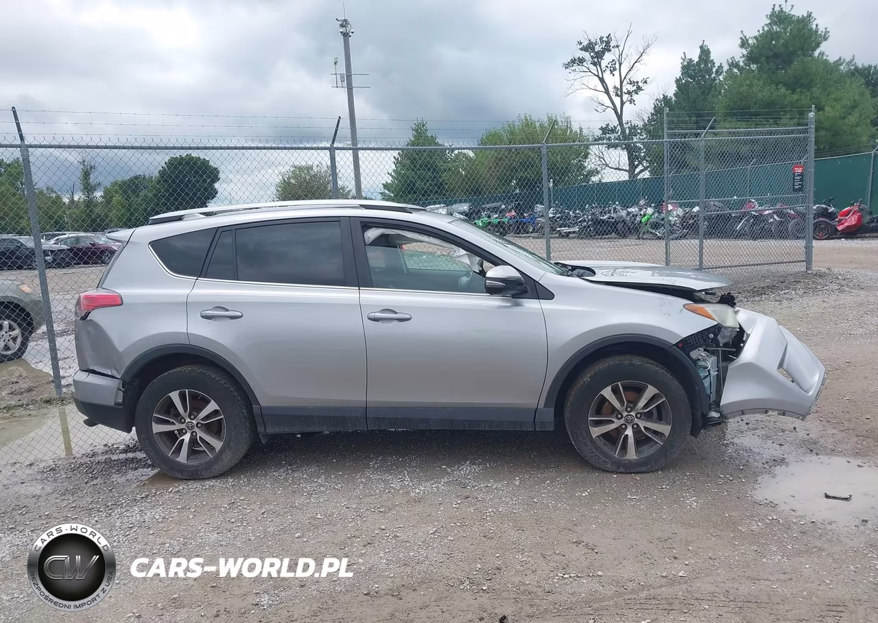 2018 Toyota Rav4 Xle VIN:2T3WFREV5JW422408 - 14