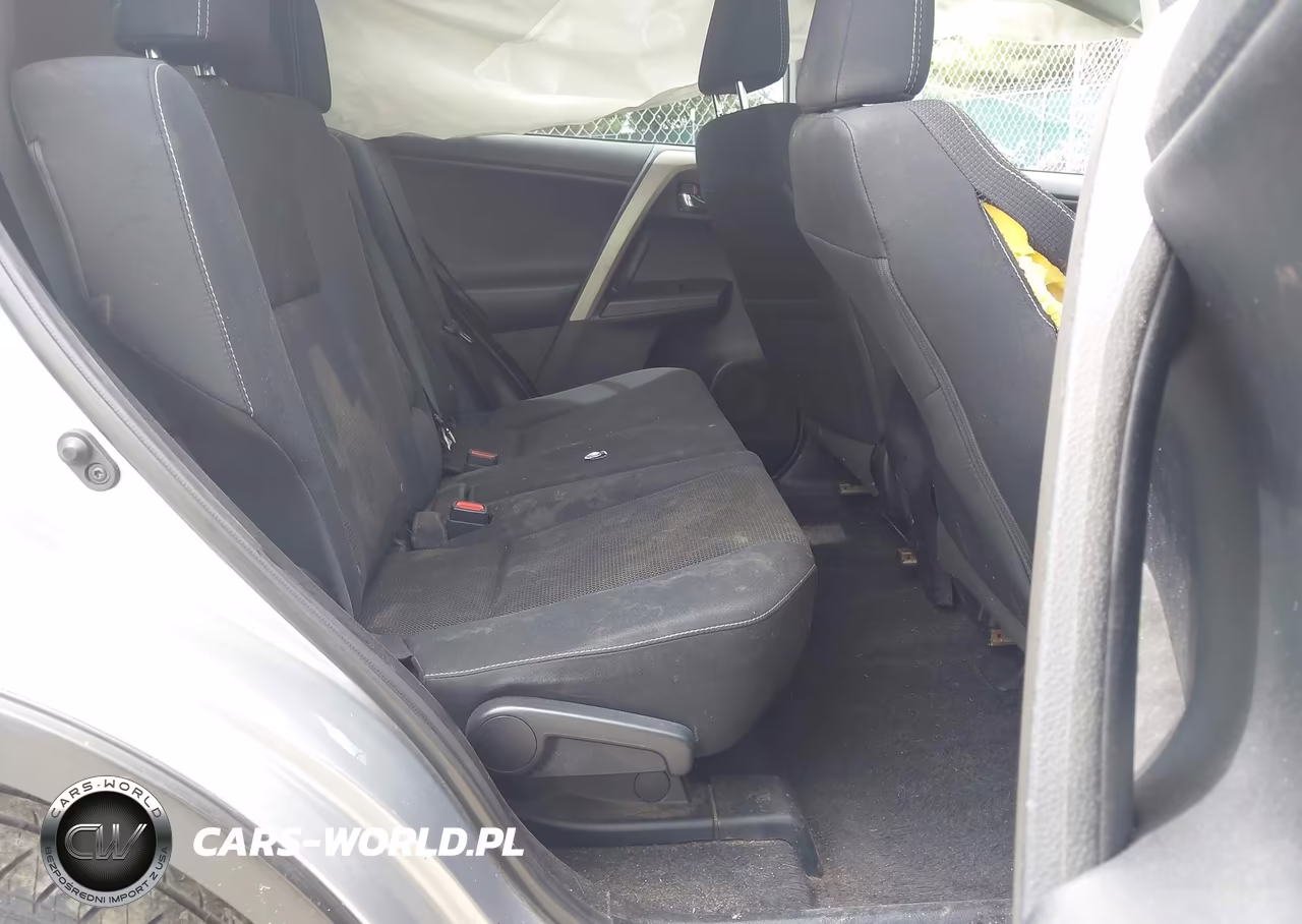 2018 Toyota Rav4 Xle VIN:2T3WFREV5JW422408 - 8