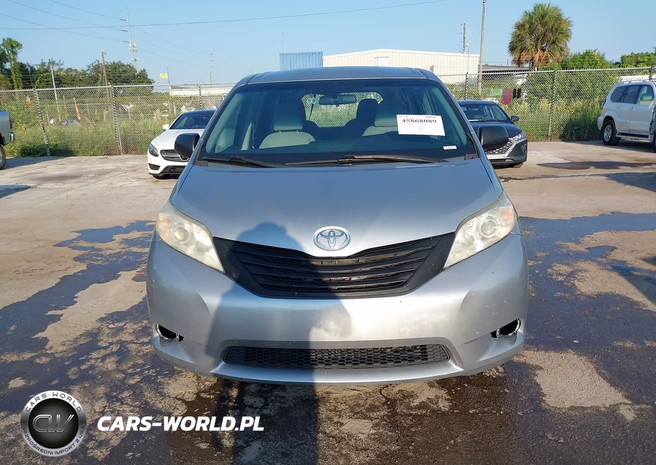 2015 Toyota Sienna L 7 Passenger VIN:5TDZK3DC2FS660697 - 11