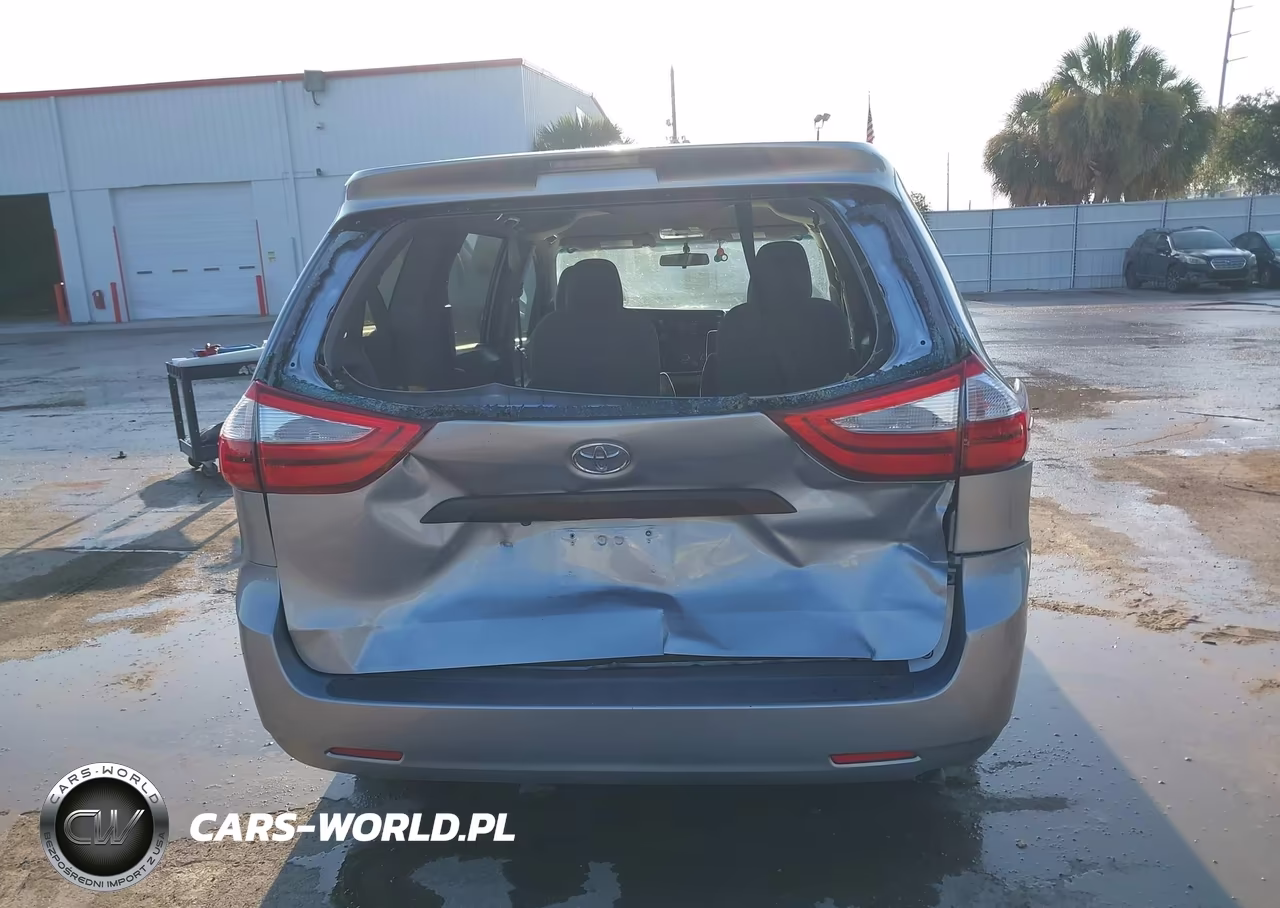 2015 Toyota Sienna L 7 Passenger VIN:5TDZK3DC2FS660697 - 15