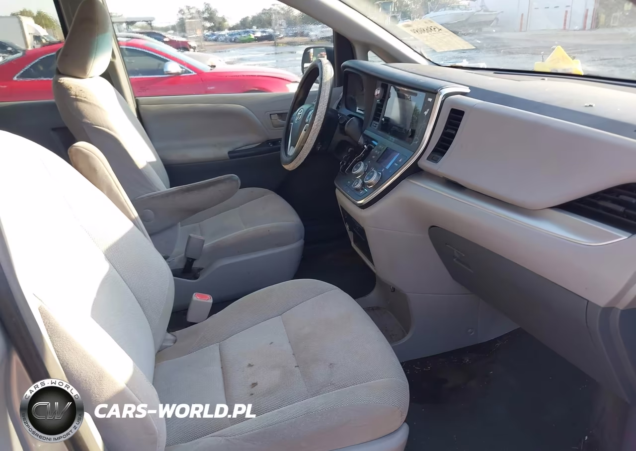 2015 Toyota Sienna L 7 Passenger VIN:5TDZK3DC2FS660697 - 5