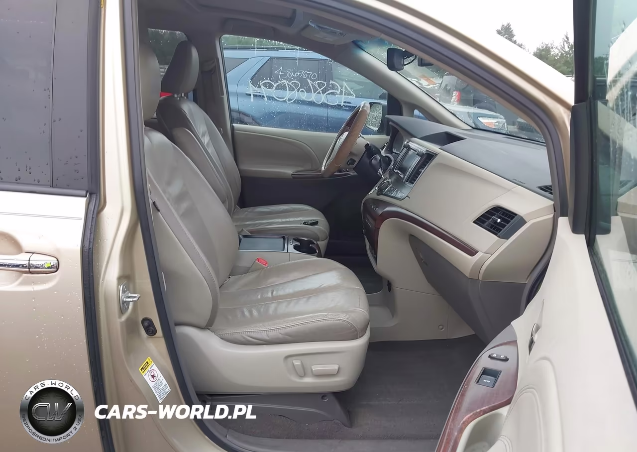2011 Toyota Sienna Limited V6 VIN:5TDYK3DC7BS030339 - 5