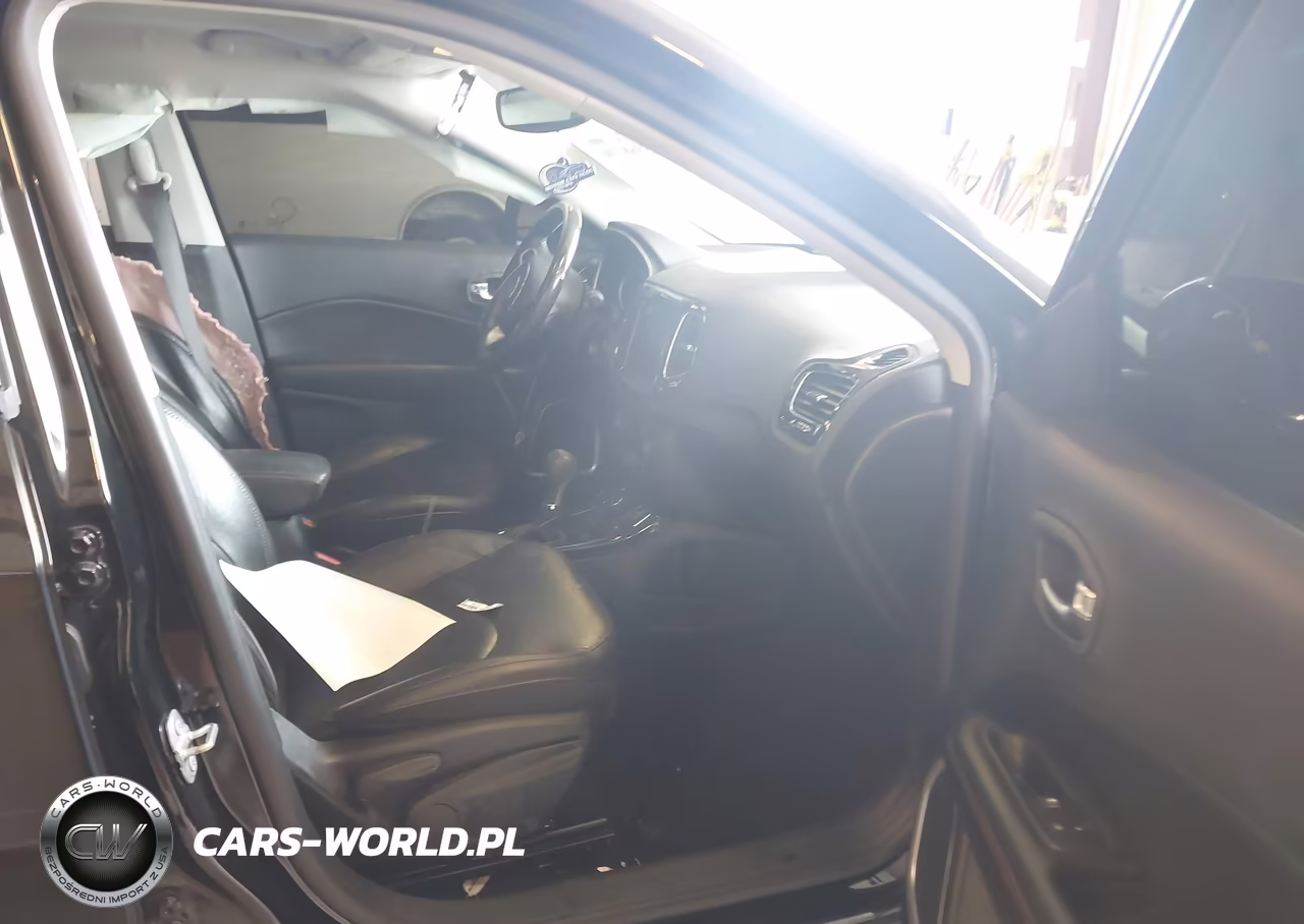 2019 Jeep Compass Limited 4X4 VIN:3C4NJDCB4KT651631 - 5