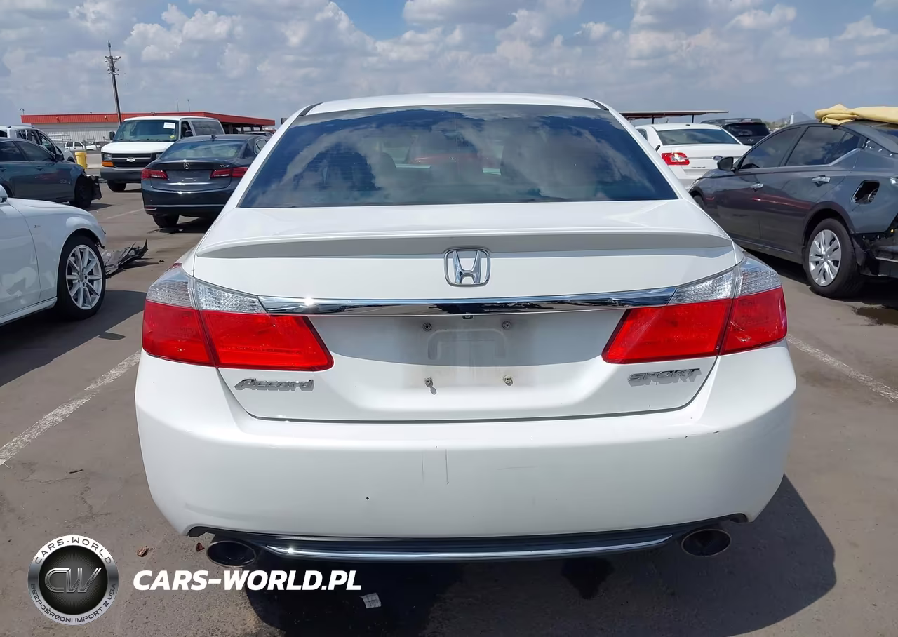 2015 Honda Accord Sport VIN:1HGCR2F52FA275455 - 17