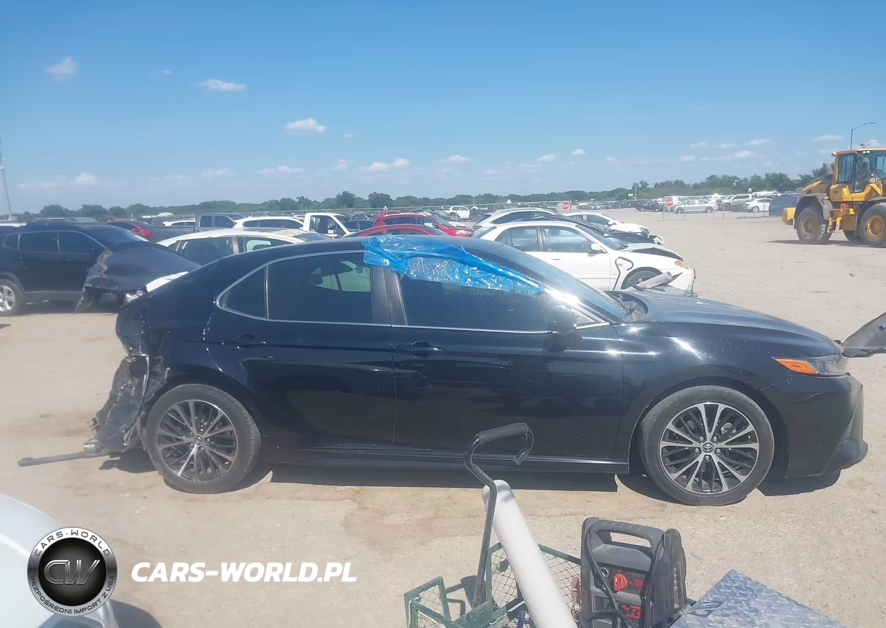 2018 Toyota Camry Se VIN:JTNB11HK7J3068924 - 13