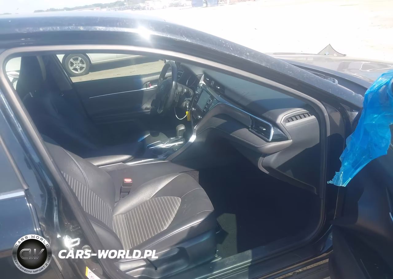 2018 Toyota Camry Se VIN:JTNB11HK7J3068924 - 5