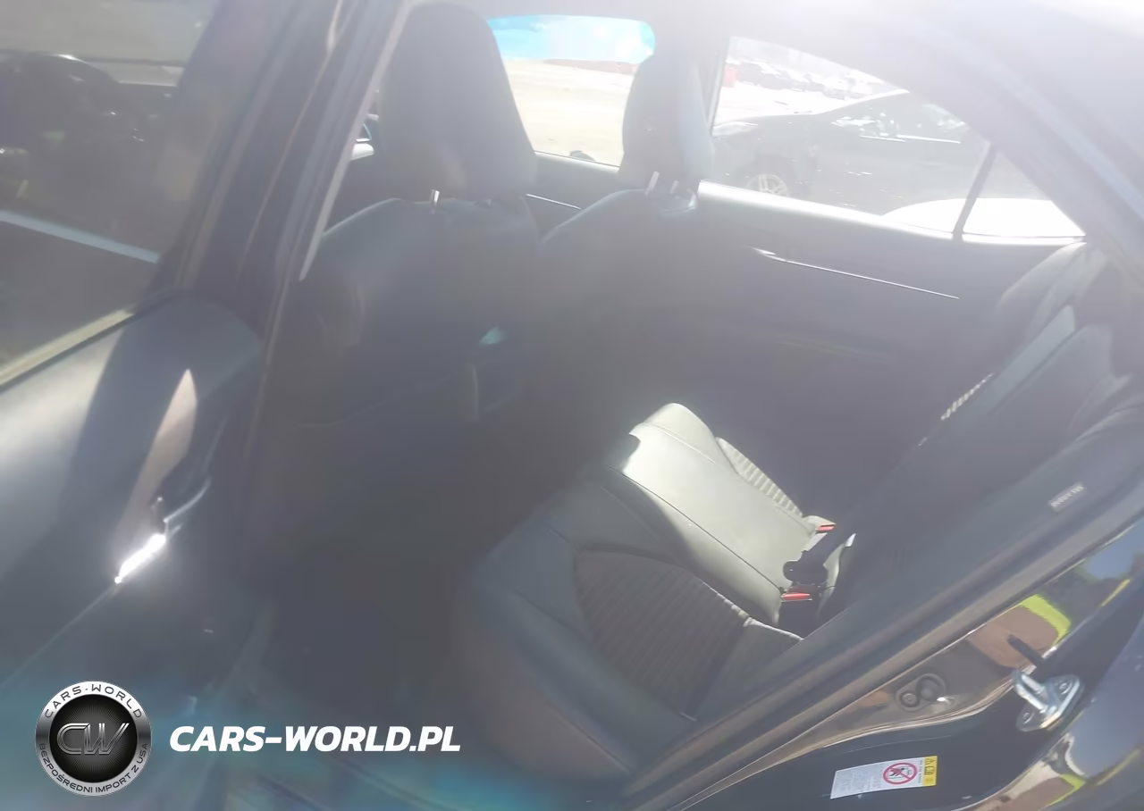 2018 Toyota Camry Se VIN:JTNB11HK7J3068924 - 8