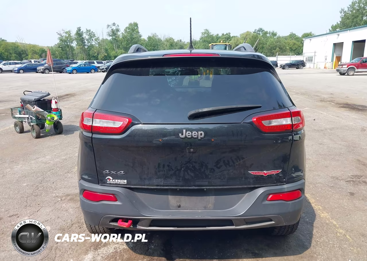 2016 Jeep Cherokee Trailhawk VIN:1C4PJMBB2GW353946 - 17