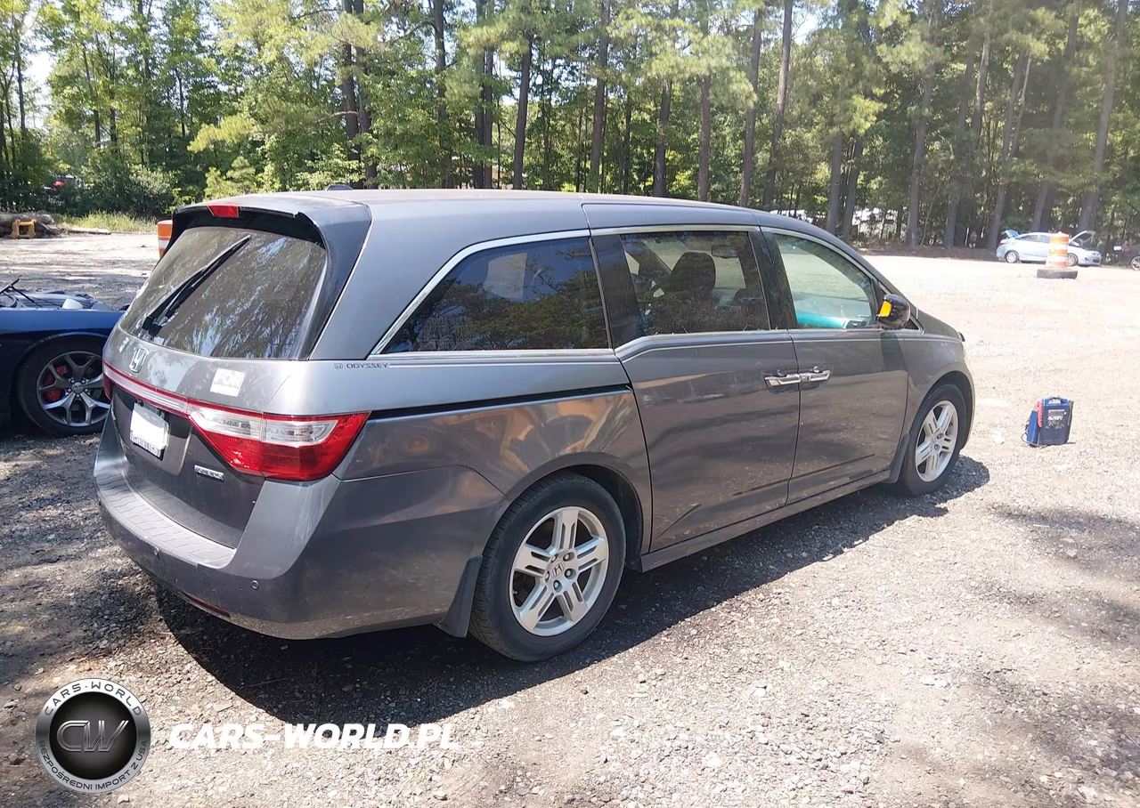 2012 Honda Odyssey Touring-Touring Elite VIN:5FNRL5H97CB015406 - 4