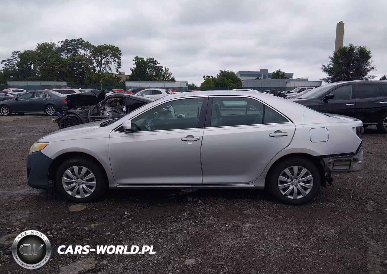 2014 Toyota Camry Le VIN:4T4BF1FK0ER376821 - 14