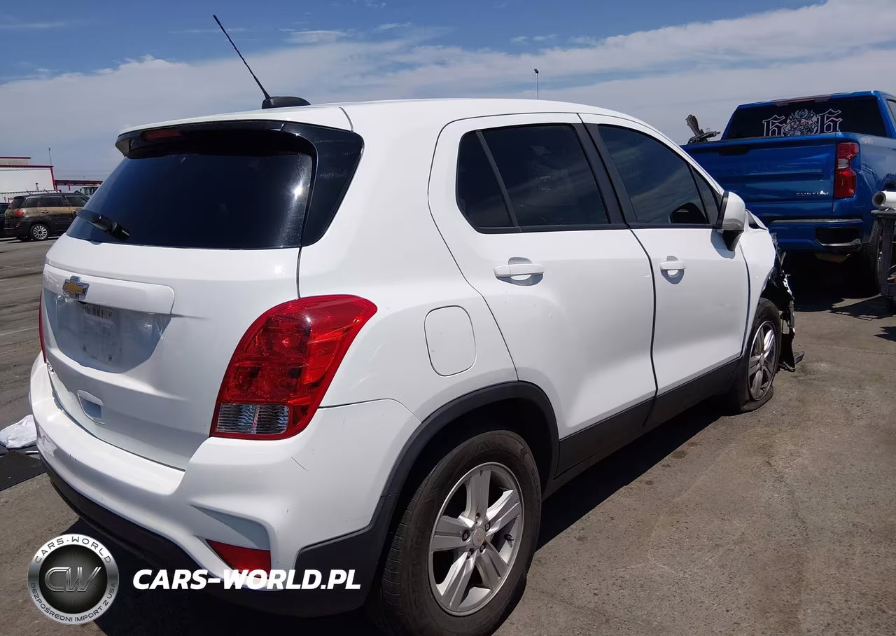 2022 Chevrolet Trax Fwd Ls VIN:KL7CJKSM0NB550927 - 4