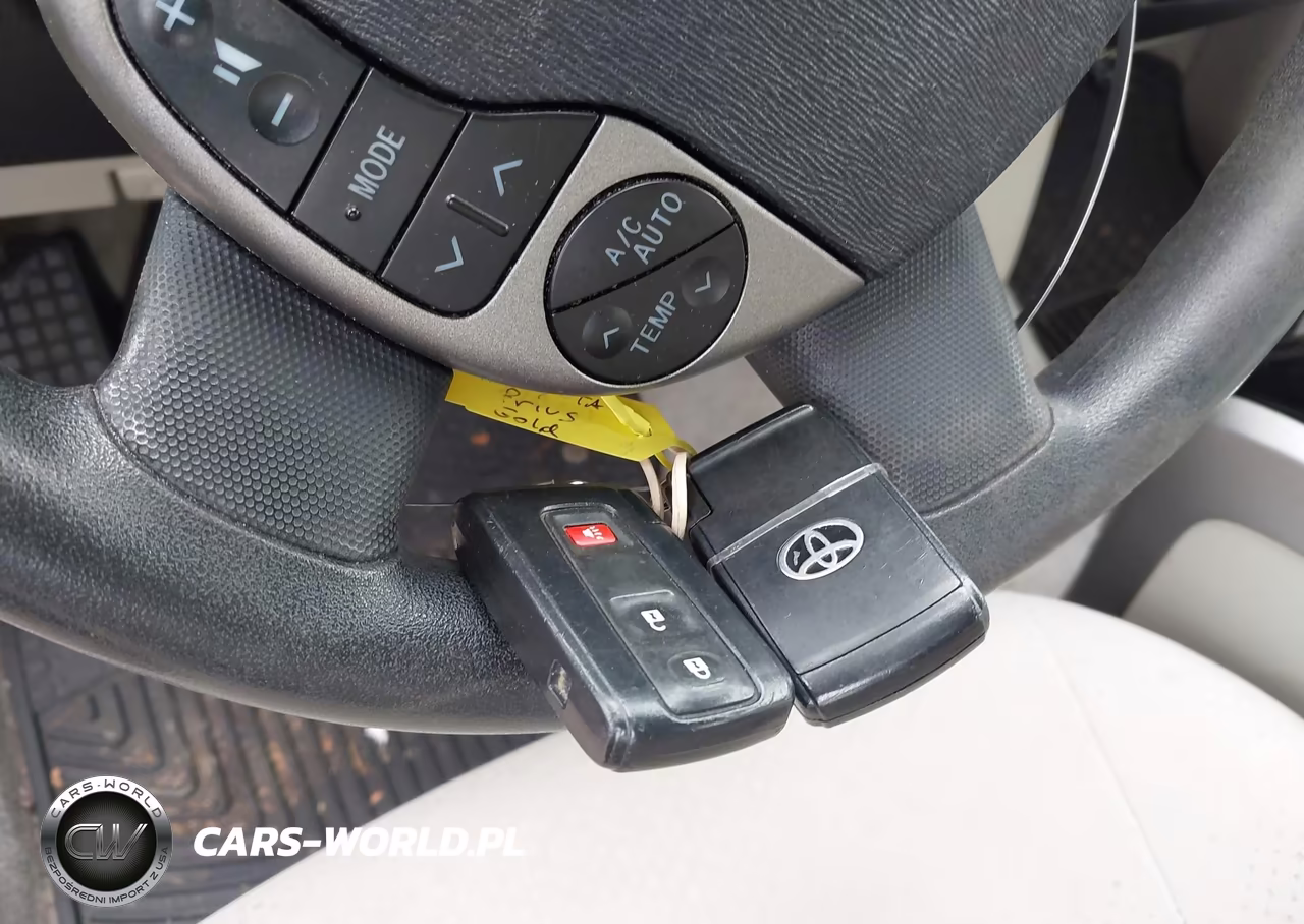 2006 Toyota Prius VIN:JTDKB20U163161613 - 11
