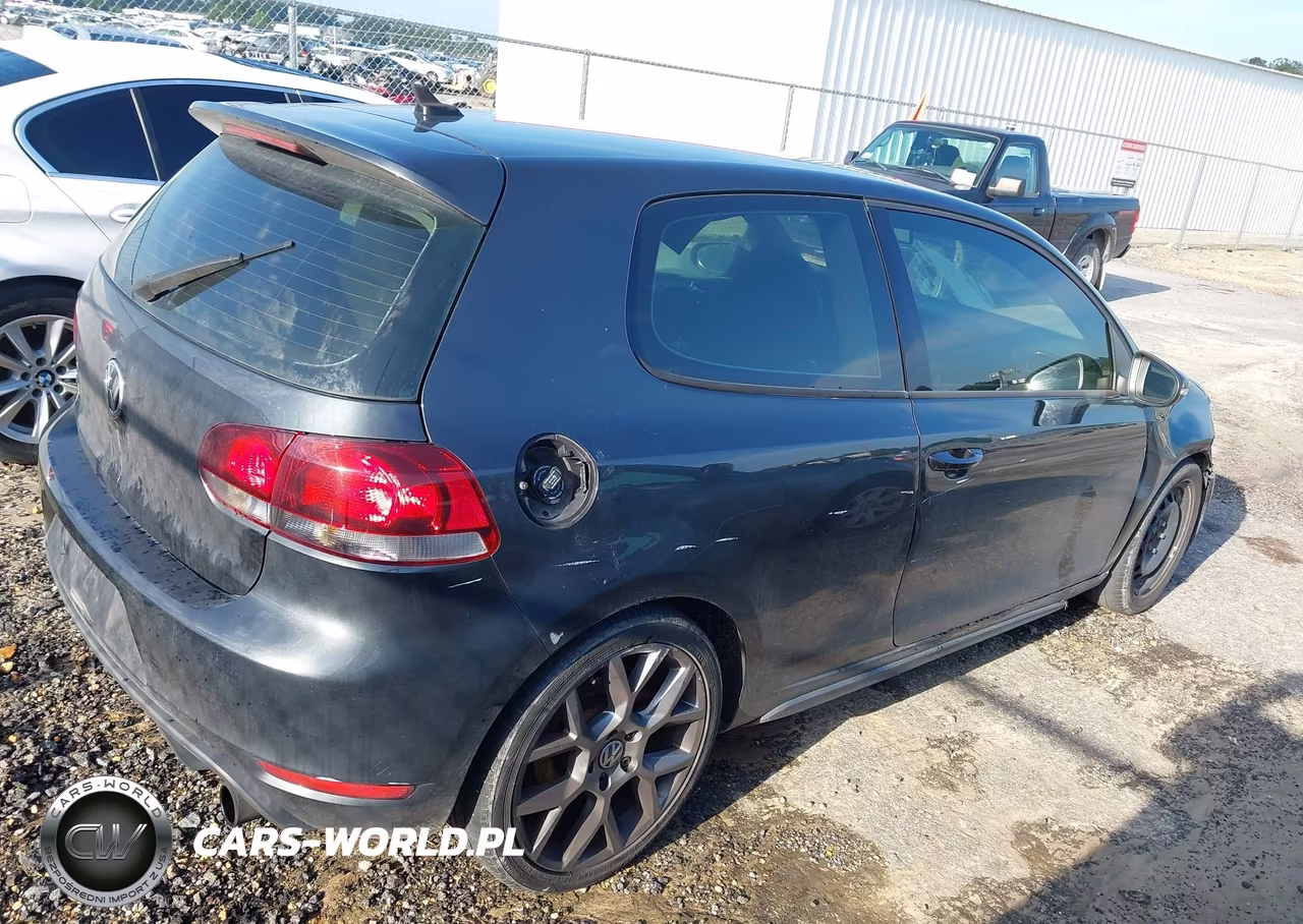 2013 Volkswagen Gti 2-Door VIN:WVWFD7AJ1DW125655 - 14