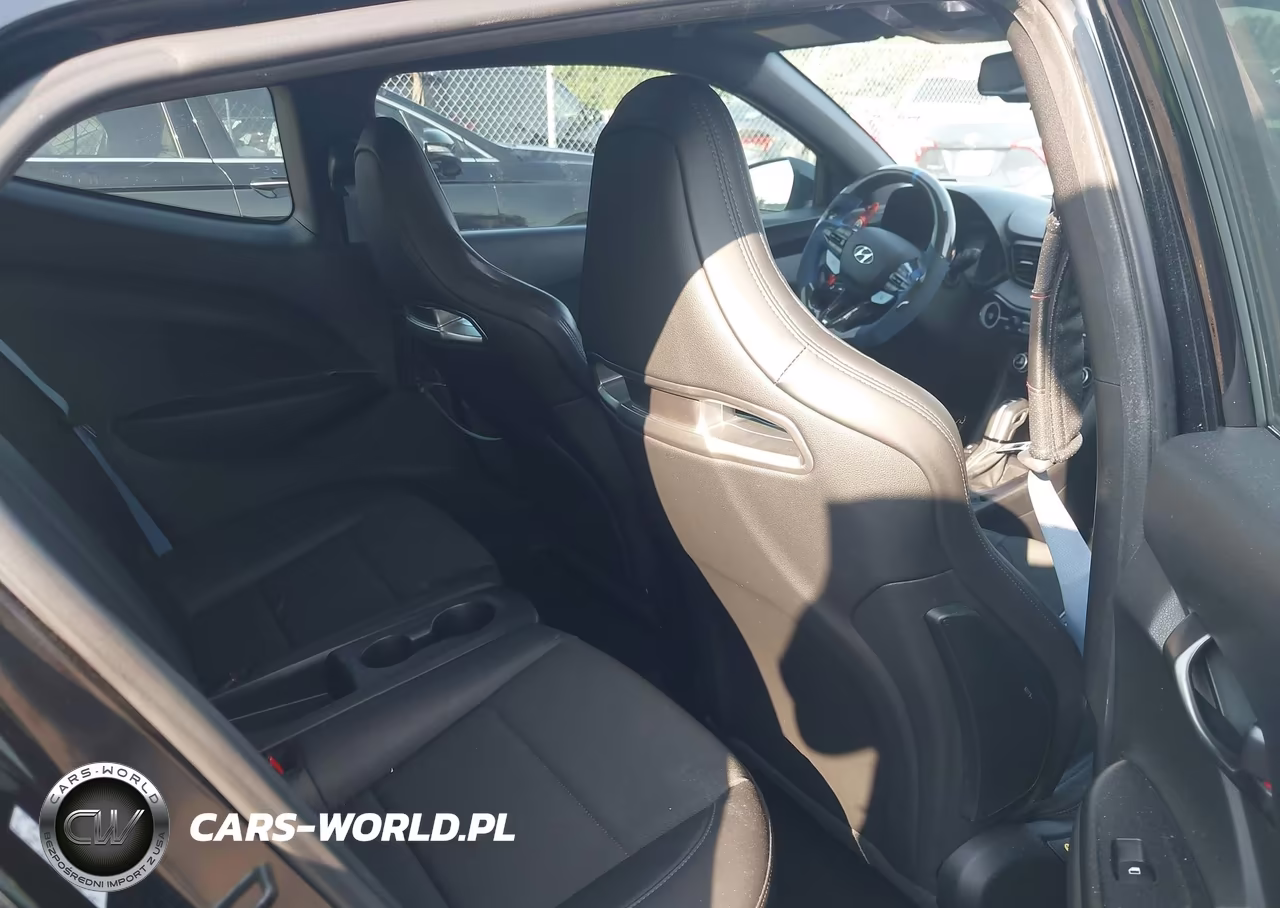 2022 Hyundai Veloster N VIN:KMHT36AH7NU011987 - 8