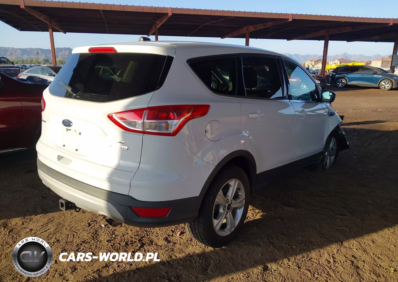 2015 Ford Escape Se VIN:1FMCU0GX9FUA43866 - 4