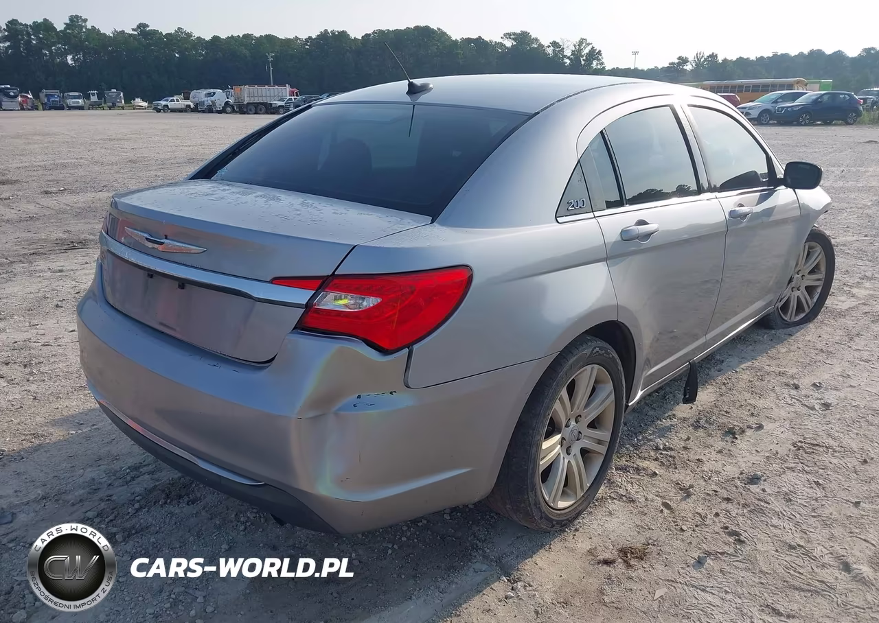 2013 Chrysler 200 Lx VIN:1C3CCBAB5DN671225 - 4