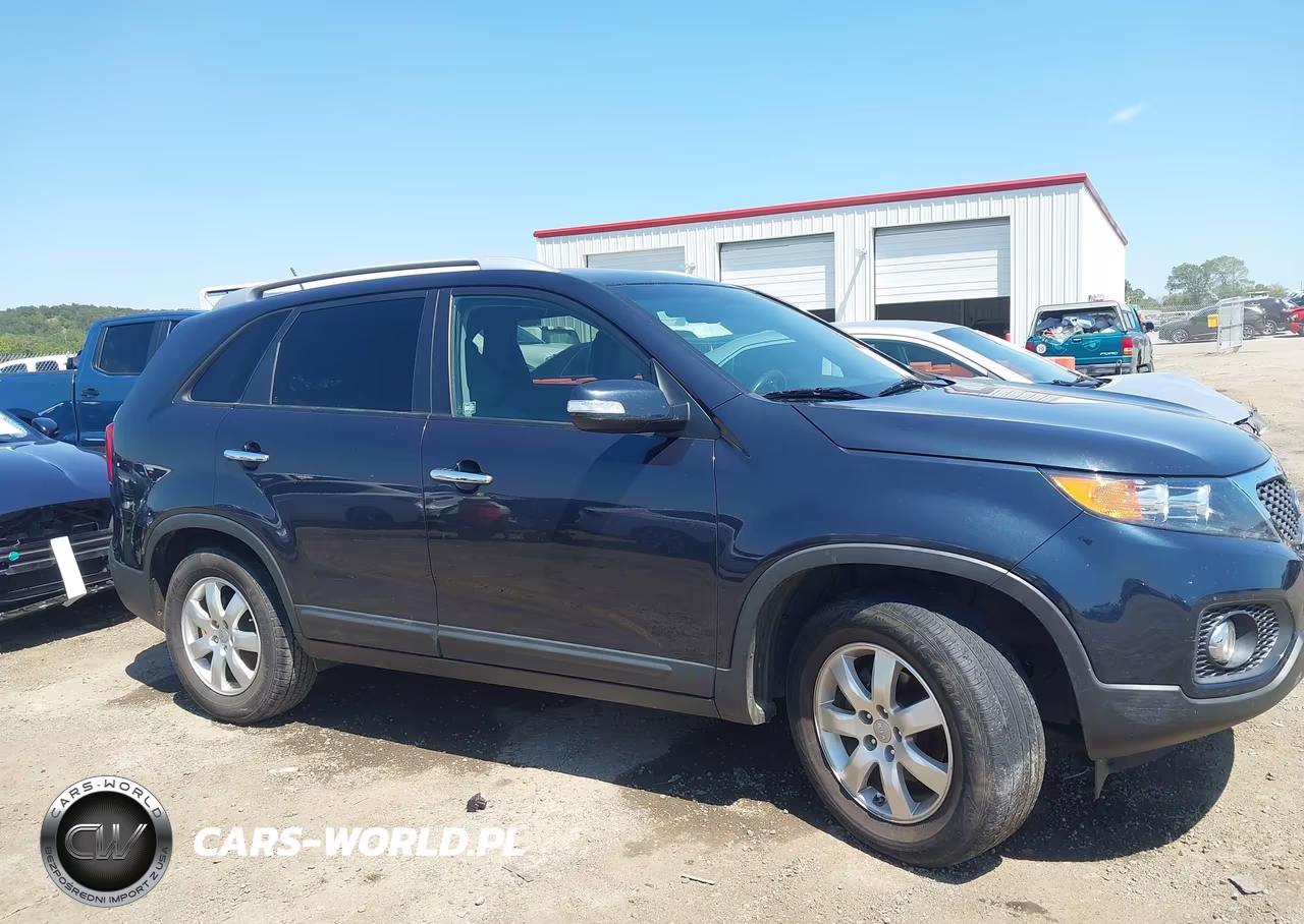 2013 Kia Sorento Lx VIN:5XYKT3A63DG382531 - 13