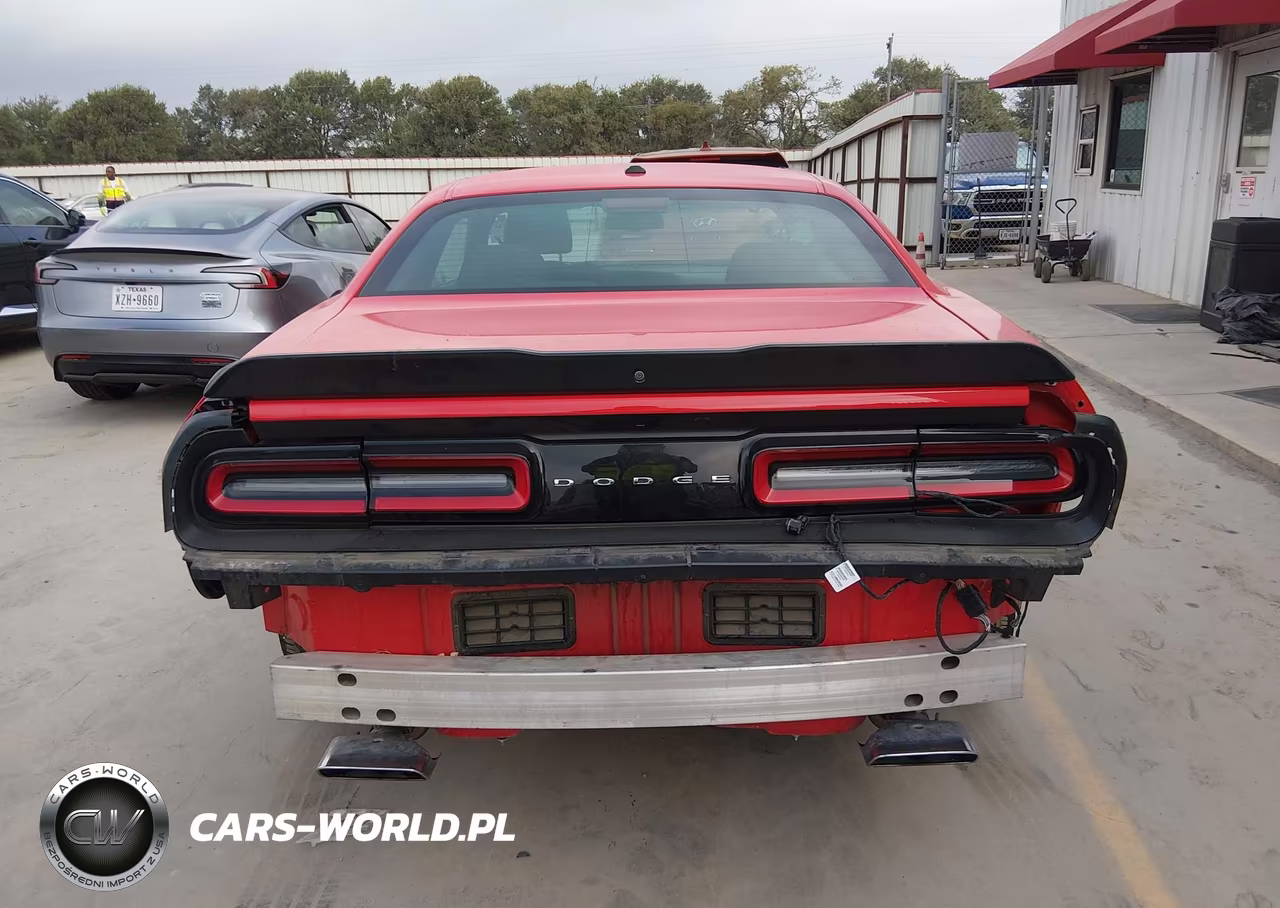 2023 Dodge Challenger R-T VIN:2C3CDZBT2PH587096 - 17