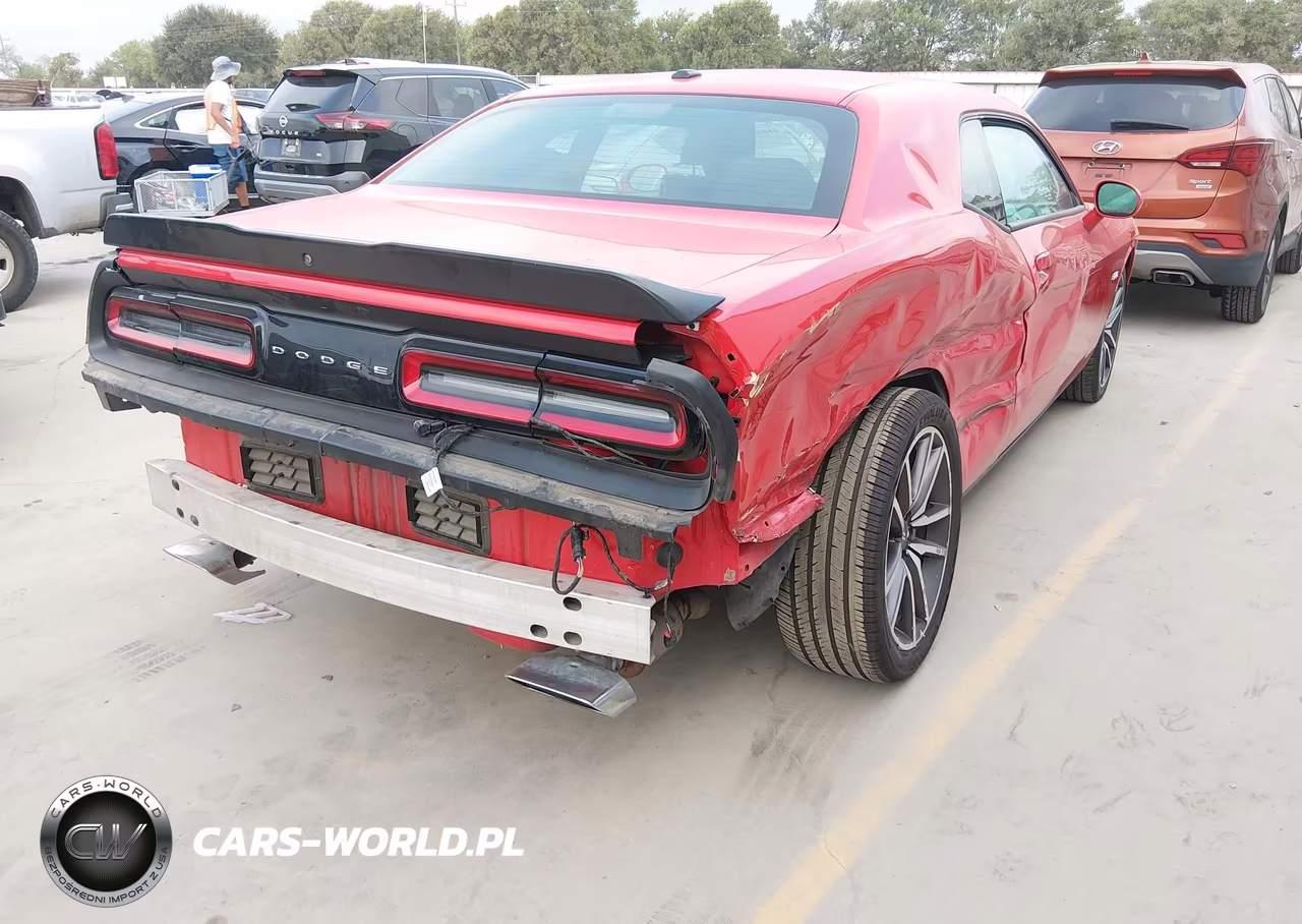 2023 Dodge Challenger R-T VIN:2C3CDZBT2PH587096 - 4