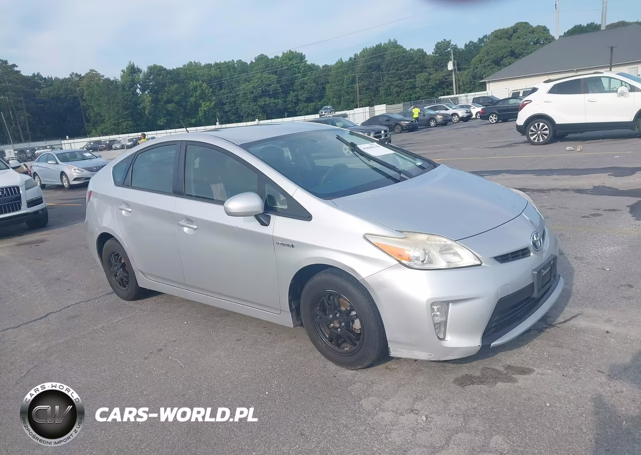 2014 Toyota Prius Two – zdjęcie 1 z 16