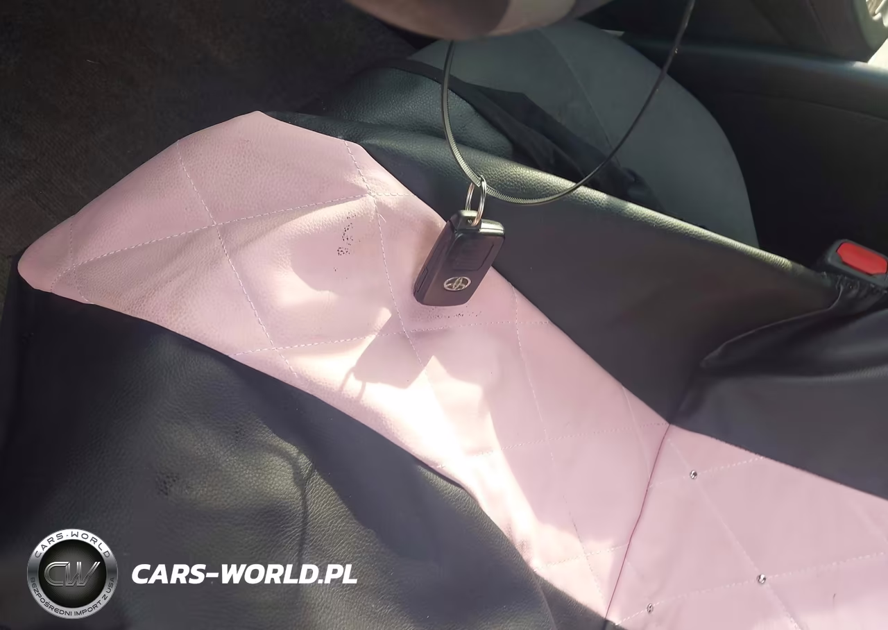 2014 Toyota Prius Two VIN:JTDKN3DU4E0368505 - 11