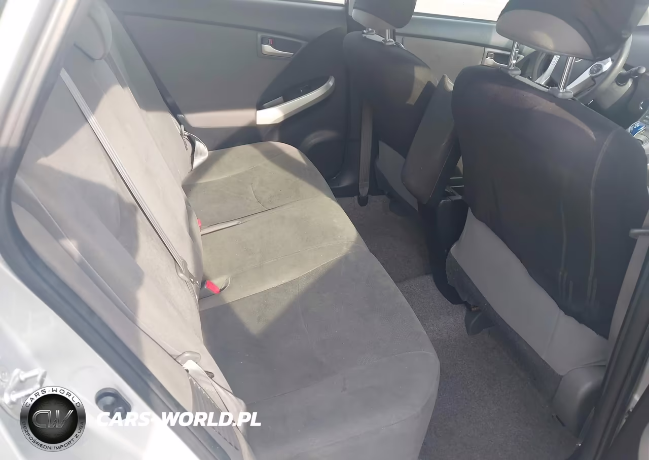 2014 Toyota Prius Two VIN:JTDKN3DU4E0368505 - 8