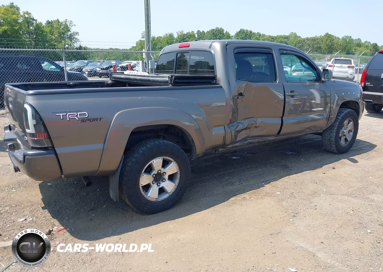 2011 Toyota Tacoma Base V6 VIN:3TMMU4FN8BM035093 - 4