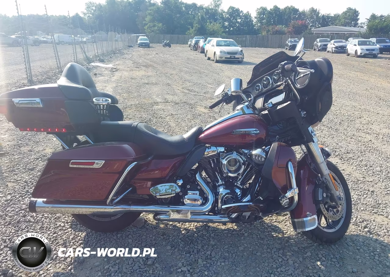2015 Harley-Davidson Flhtcul Ultra Classic Low VIN:1HD1KDM19FB636744 - 11