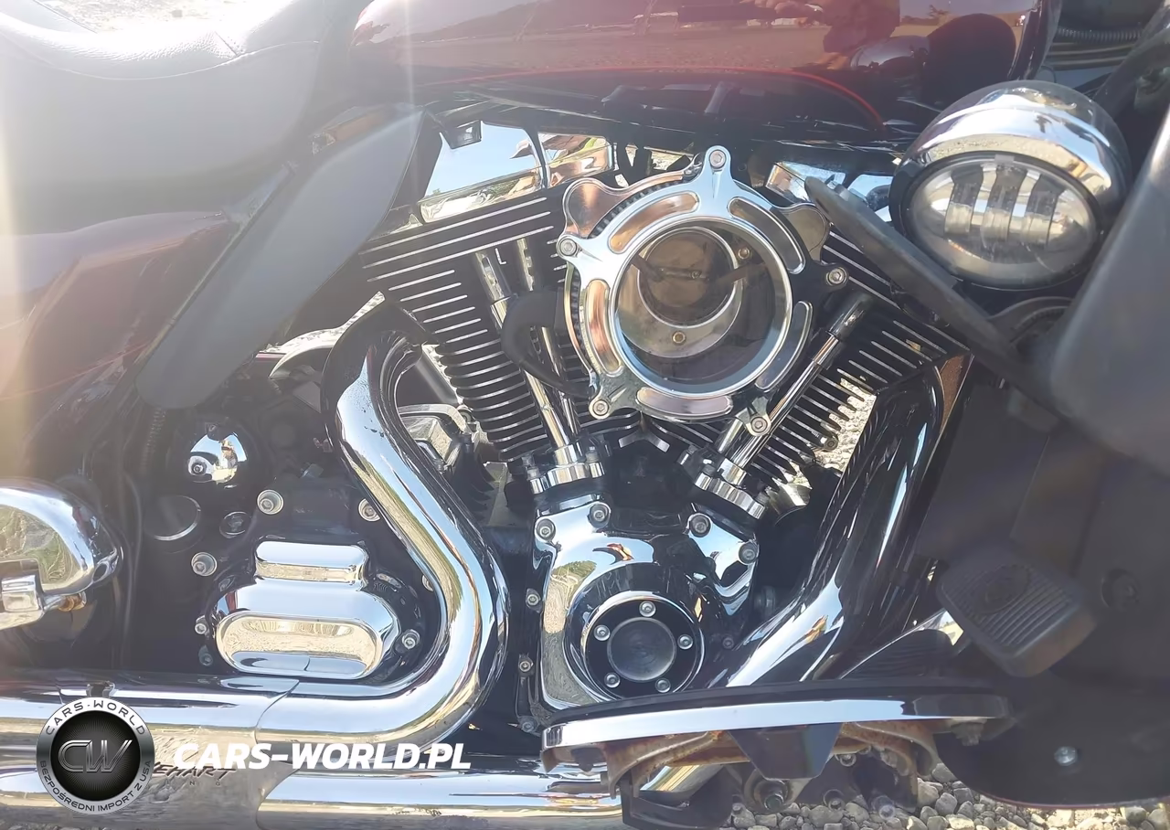2015 Harley-Davidson Flhtcul Ultra Classic Low VIN:1HD1KDM19FB636744 - 8