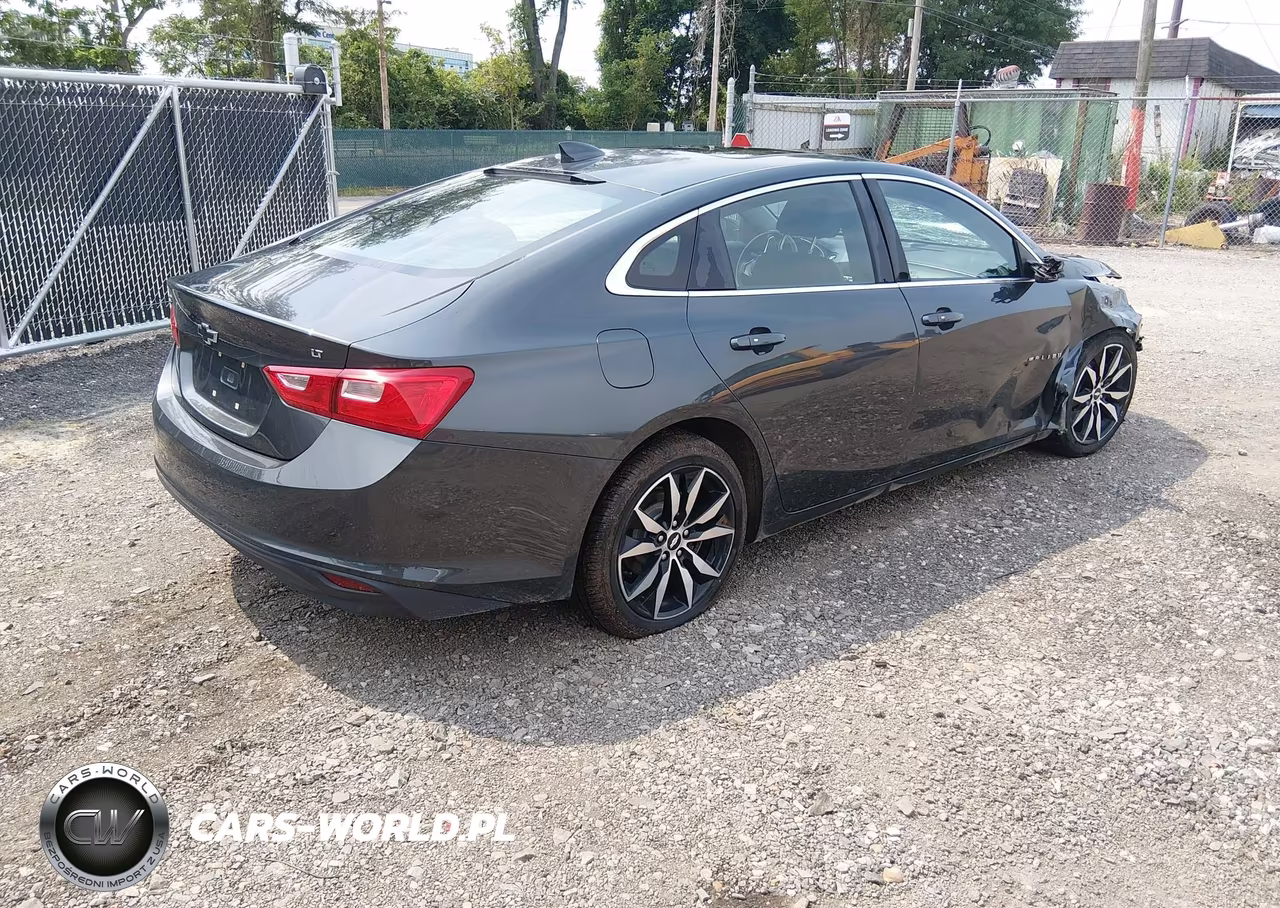 2017 Chevrolet Malibu 1Lt VIN:1G1ZE5ST0HF236811 - 4