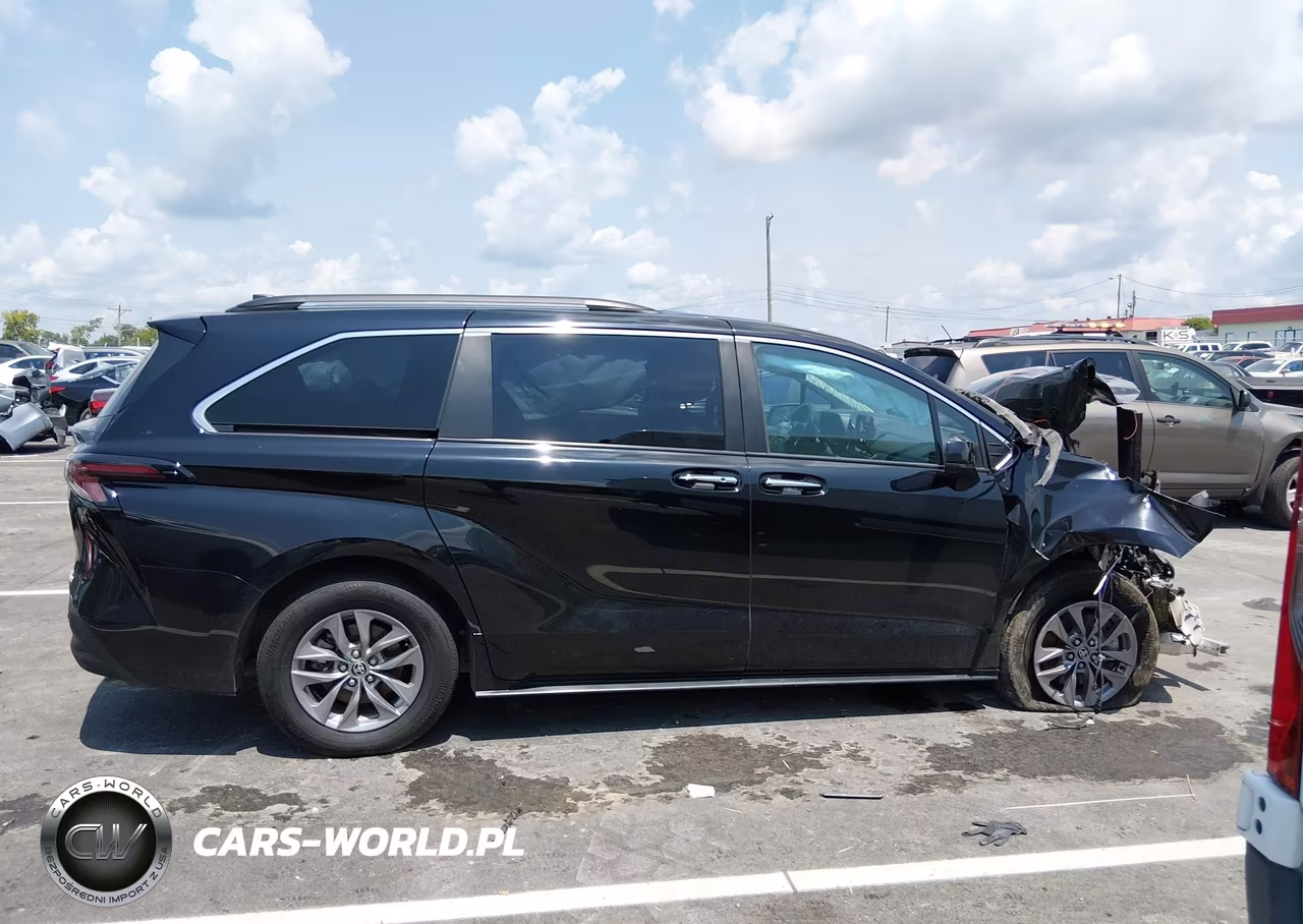 TOYOTA SIENNA XLE VIN:5TDYRKEC9PS164734 - 13