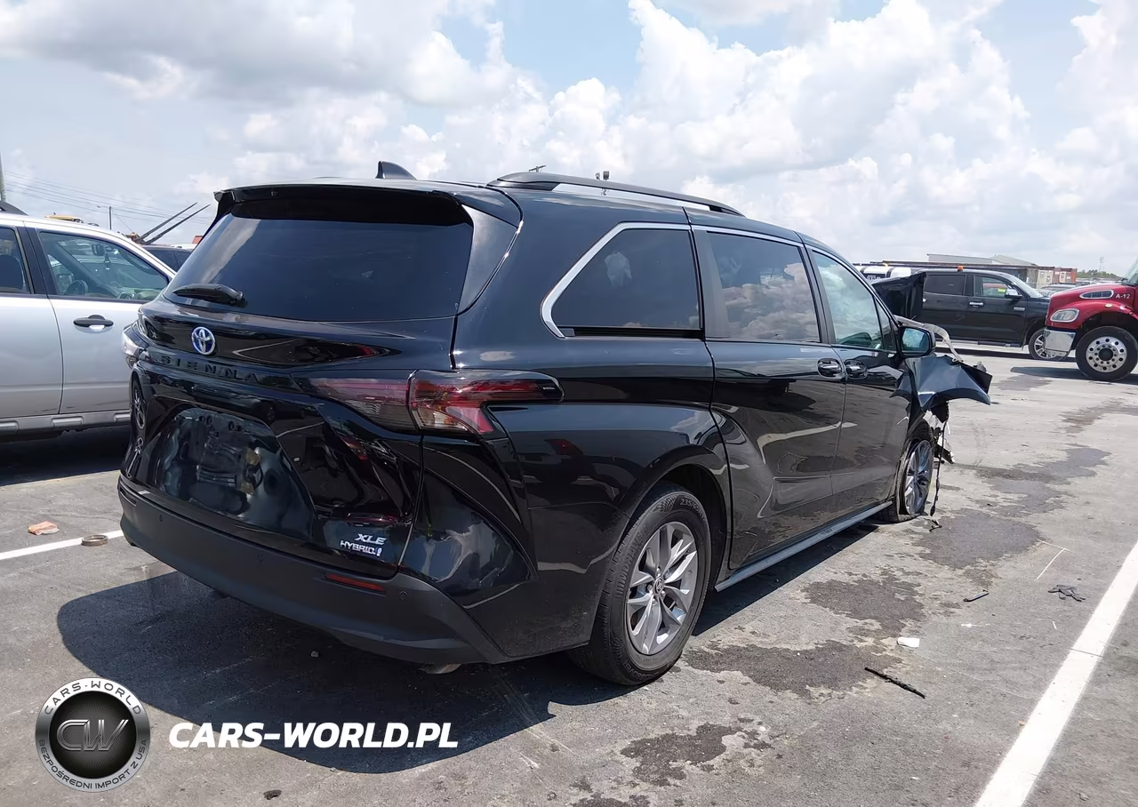 TOYOTA SIENNA XLE VIN:5TDYRKEC9PS164734 - 4