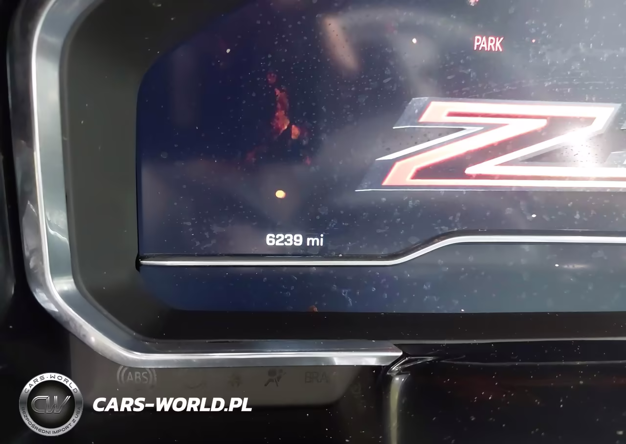 2025 Chevrolet Silverado 1500 VIN:2GCUKDED5S1201821 - 15