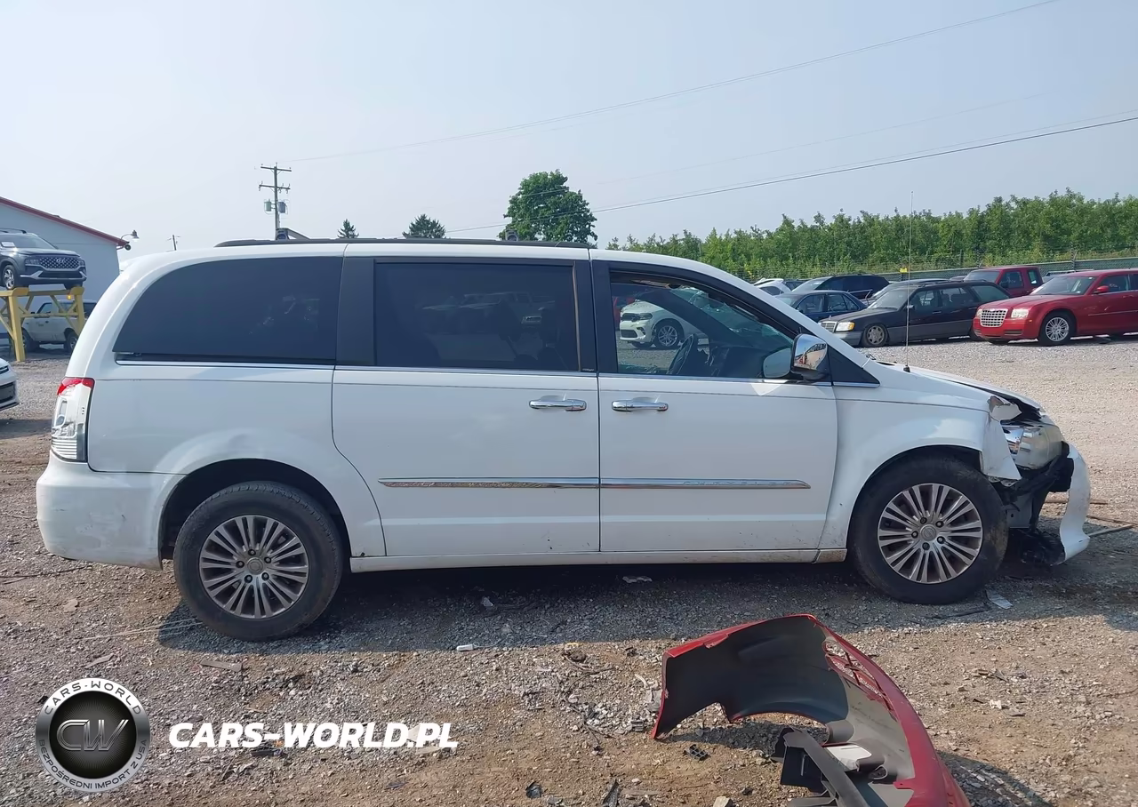 2013 Chrysler Town & Country Touring-L VIN:2C4RC1CG1DR820161 - 13