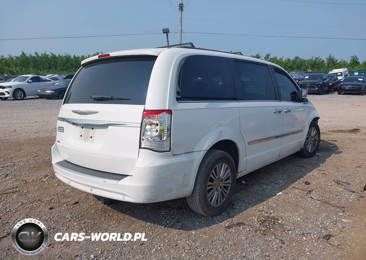 2013 Chrysler Town & Country Touring-L VIN:2C4RC1CG1DR820161 - 4