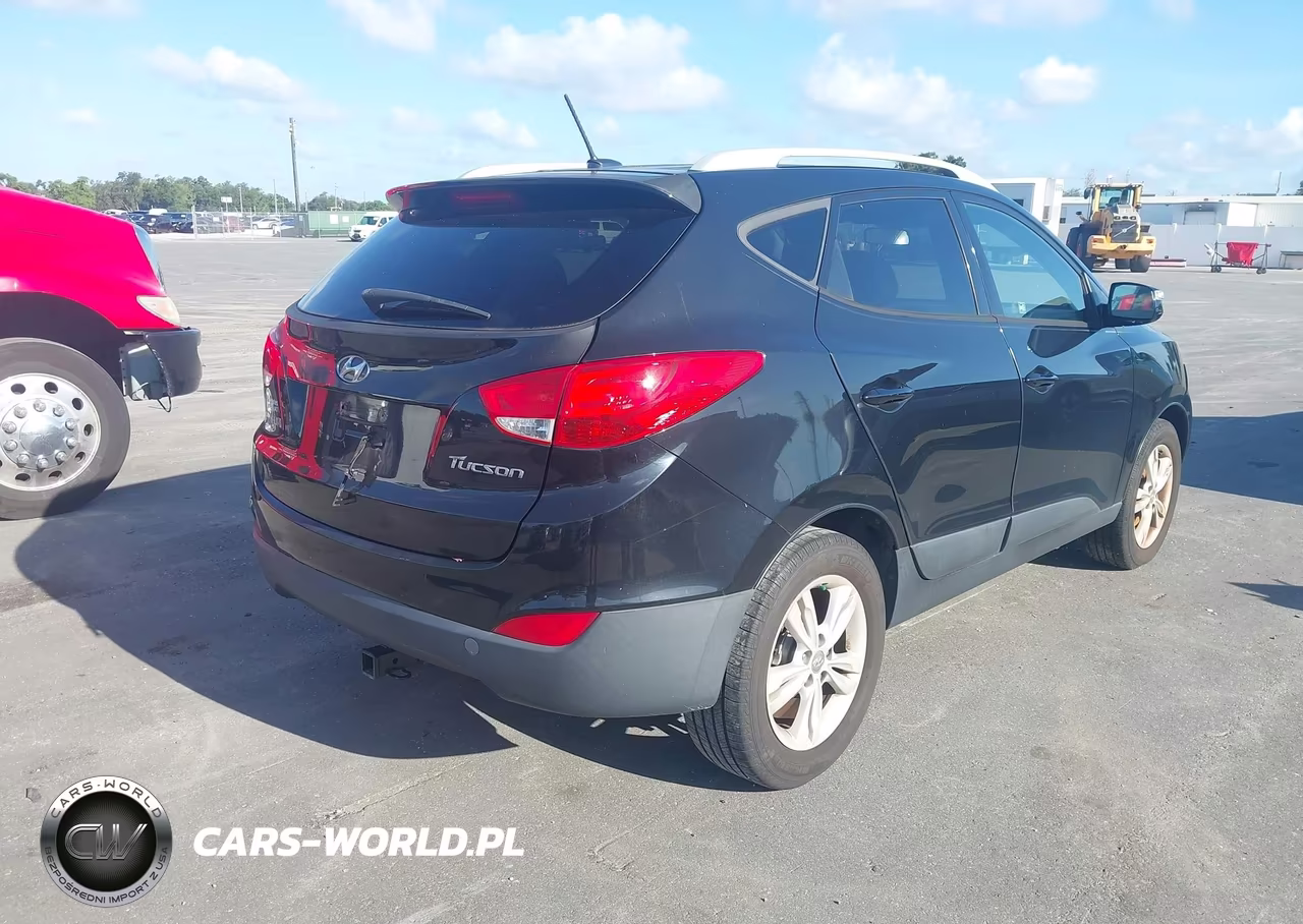 2013 Hyundai Tucson Gls VIN:KM8JU3AC4DU757657 - 4