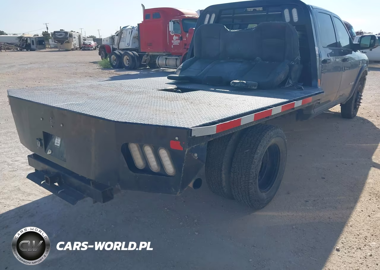 2022 Ram 3500 Chassis Tradesman-Slt-Laramie-Limited VIN:3C7WRTCL9NG122837 - 4