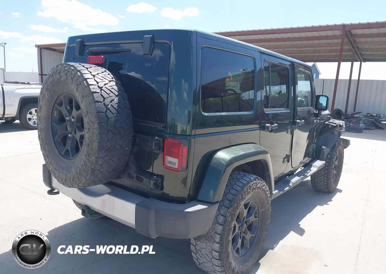 2011 Jeep Wrangler Unlimited Sahara VIN:1J4BA5H16BL595688 - 4