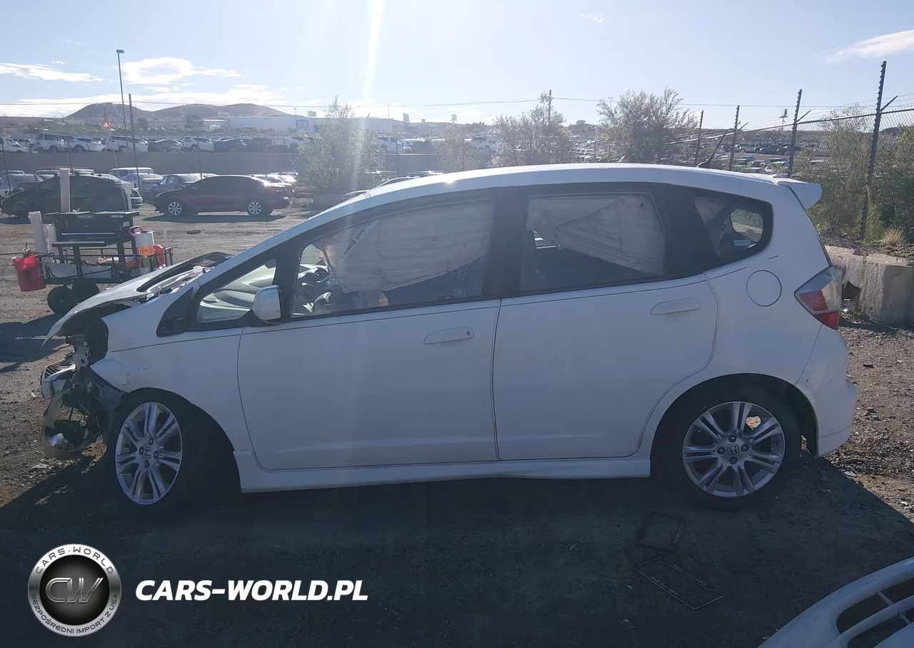 2009 Honda Fit Sport VIN:JHMGE88459S072981 - 14