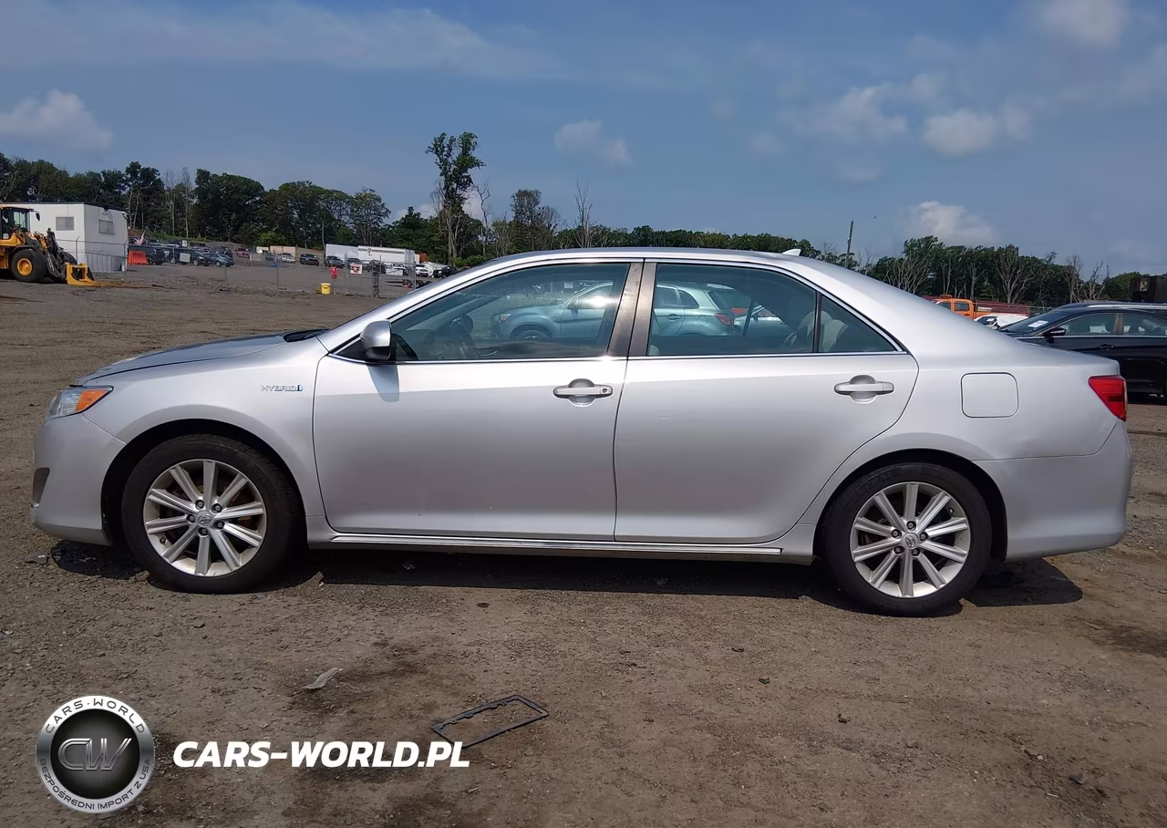 2014 Toyota Camry Hybrid Xle VIN:4T1BD1FK5EU116981 - 14
