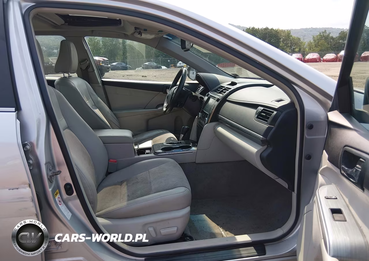 2014 Toyota Camry Hybrid Xle VIN:4T1BD1FK5EU116981 - 5