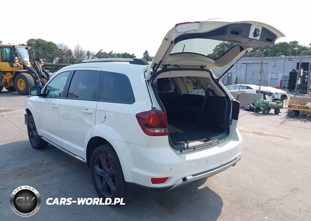 2020 Dodge Journey Crossroad VIN:3C4PDCGBXLT225870 - 3