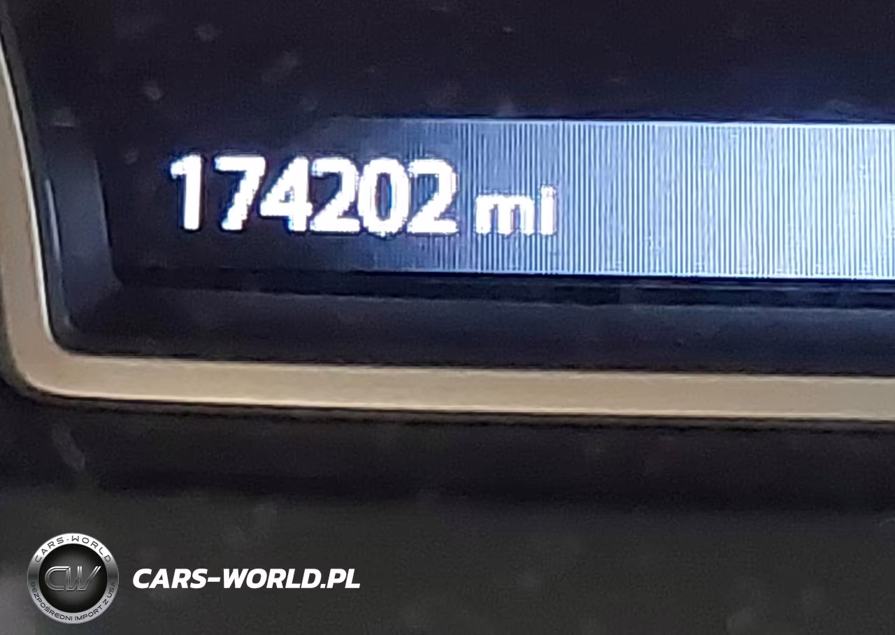 2017 Nissan Pathfinder Platinum-S-Sl-Sv VIN:5N1DR2MM7HC624092 - 16